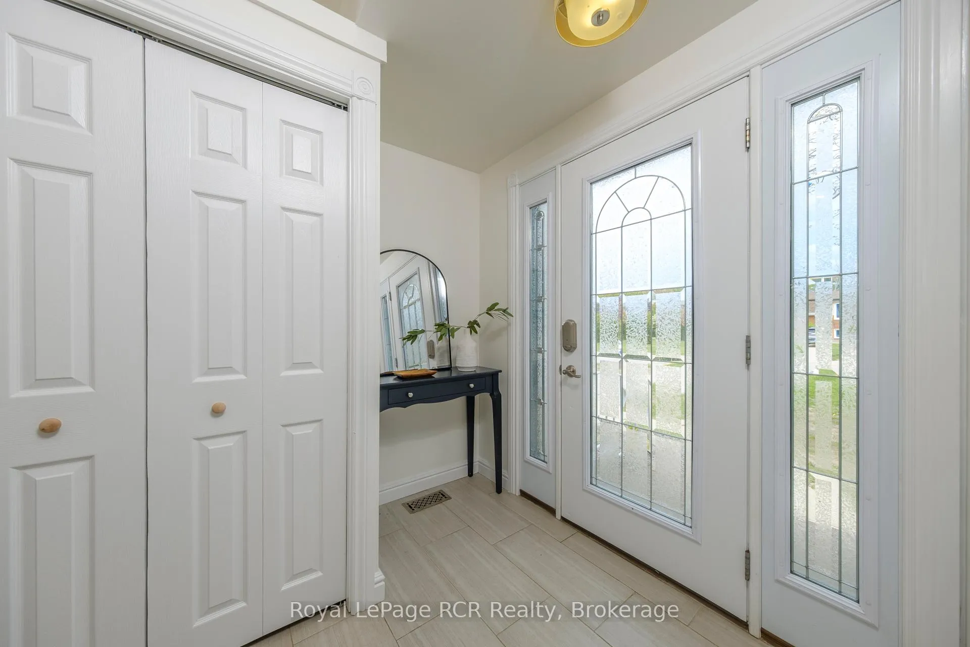 Photo 5 of 466 Highland Drive, Kincardine — HOMEH