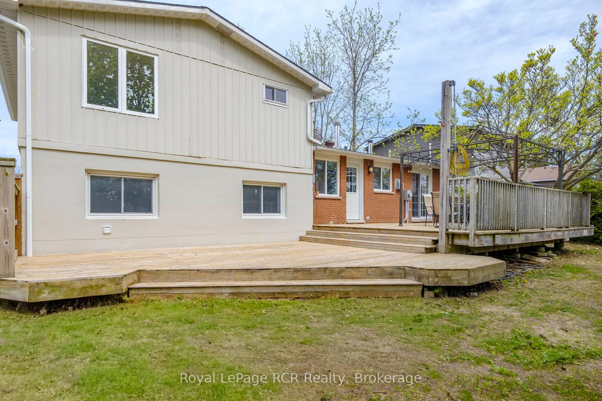 Photo 32 of 466 Highland Drive, Kincardine — HOMEH