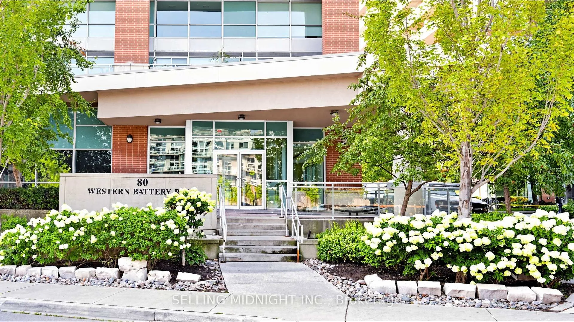 Photo 1 of Unit 307, 80 Western Battery Road, Toronto, Niagara — HOMEH