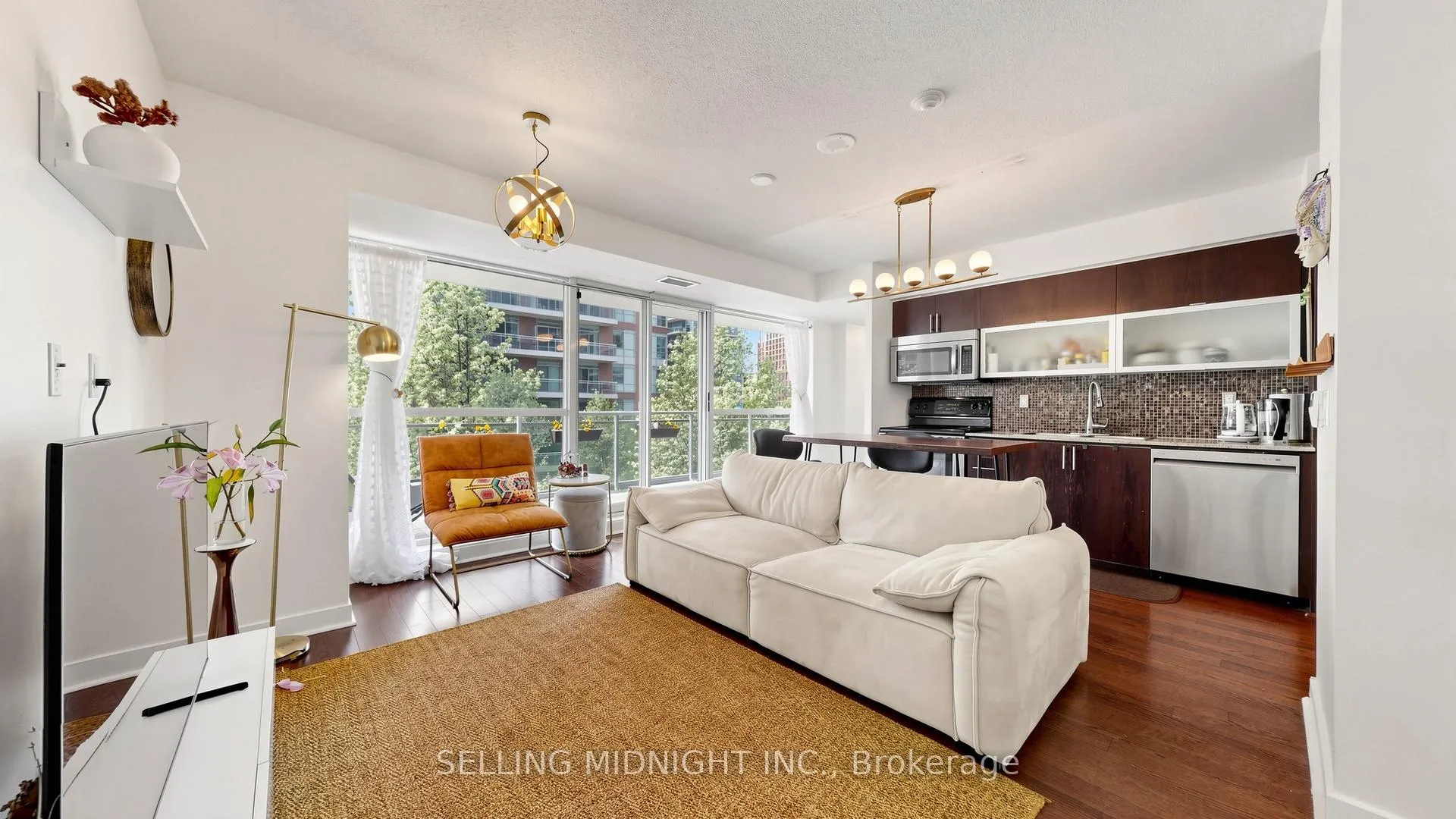Photo 3 of Unit 307, 80 Western Battery Road, Toronto, Niagara — HOMEH