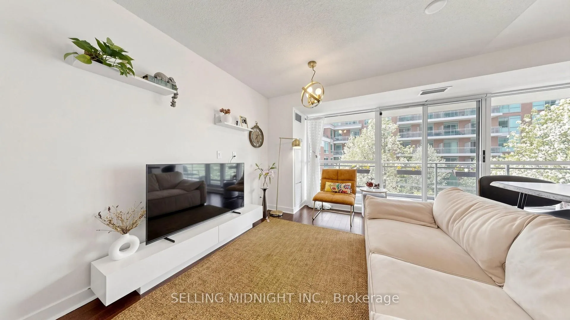 Photo 6 of Unit 307, 80 Western Battery Road, Toronto, Niagara — HOMEH