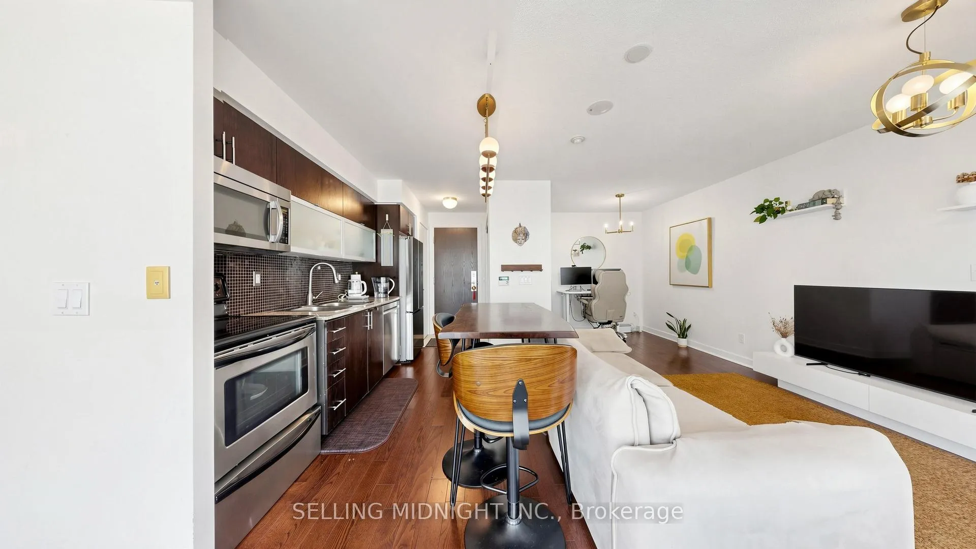 Photo 10 of Unit 307, 80 Western Battery Road, Toronto, Niagara — HOMEH