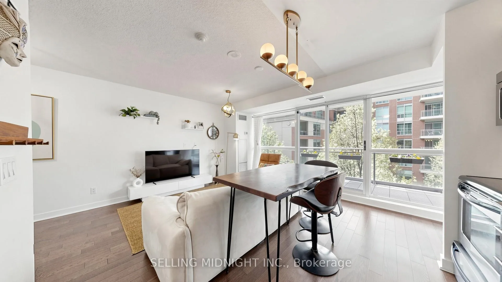 Photo 12 of Unit 307, 80 Western Battery Road, Toronto, Niagara — HOMEH