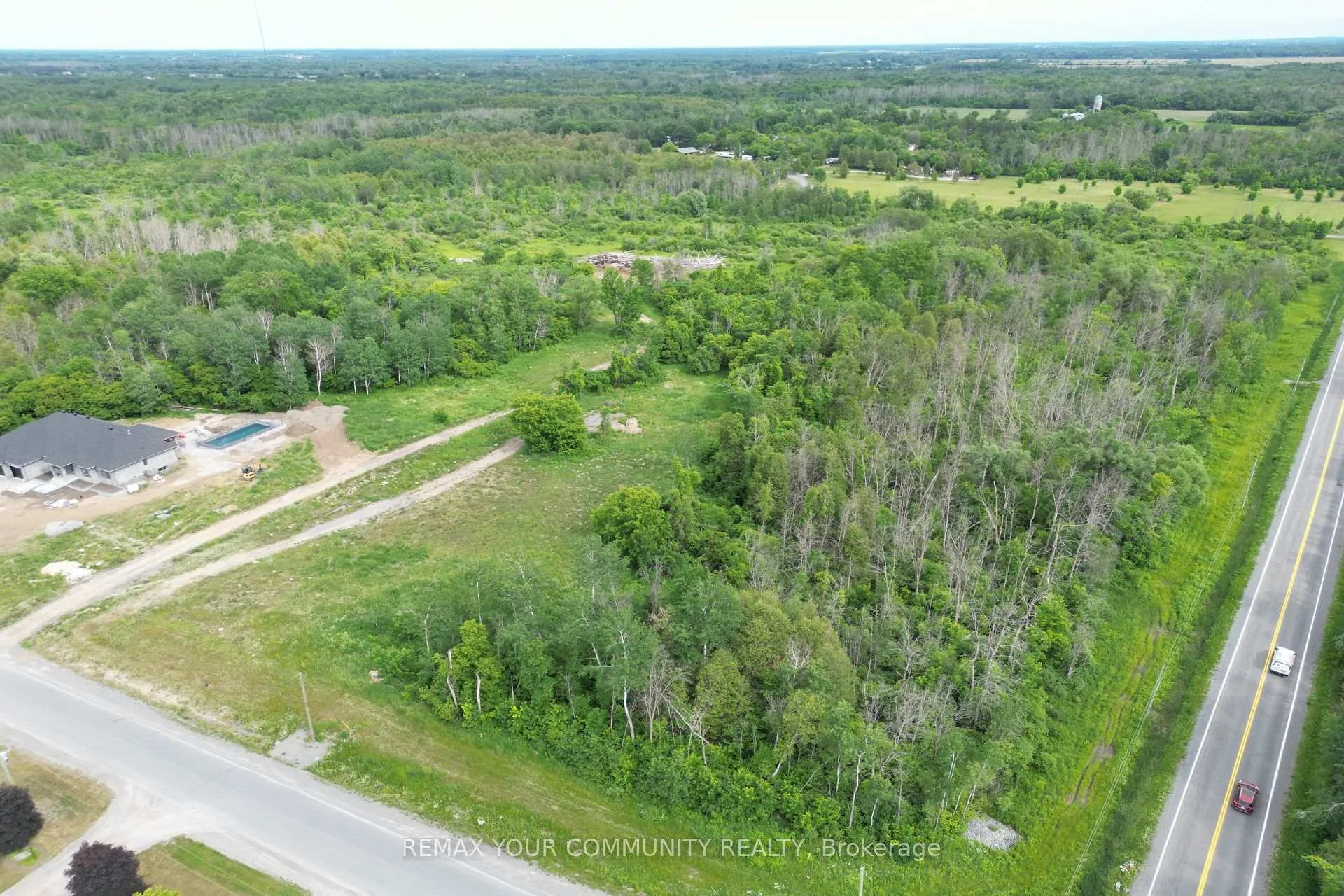 Photo 4 of Unit 17, 6212 Nick Adams Road, Ottawa, Osgoode Twp North of Reg Rd 6 — HOMEH