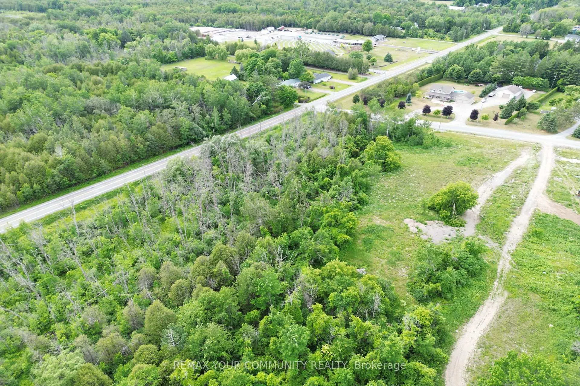 Photo 8 of Unit 17, 6212 Nick Adams Road, Ottawa, Osgoode Twp North of Reg Rd 6 — HOMEH