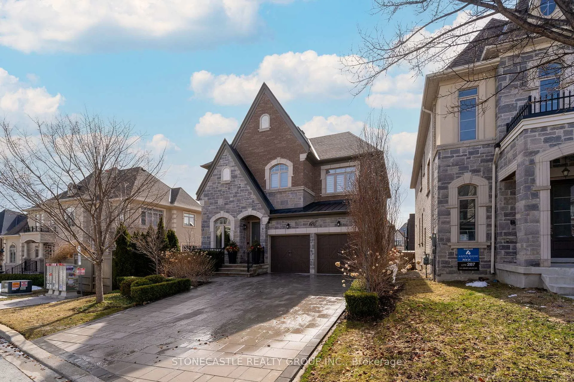 Photo 2 of 120 Abner Miles Drive, Vaughan, Patterson — HOMEH