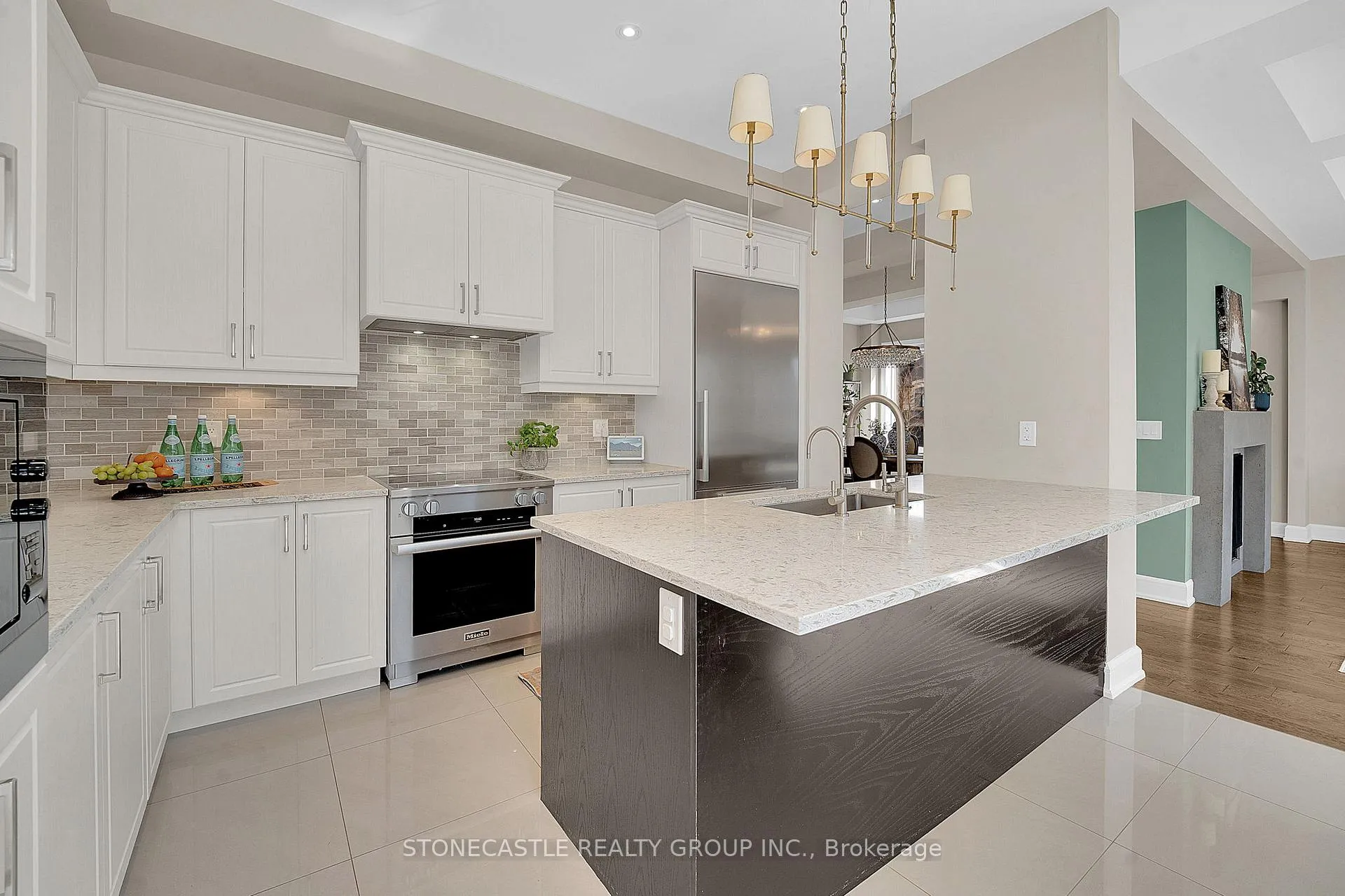 Photo 7 of 120 Abner Miles Drive, Vaughan, Patterson — HOMEH