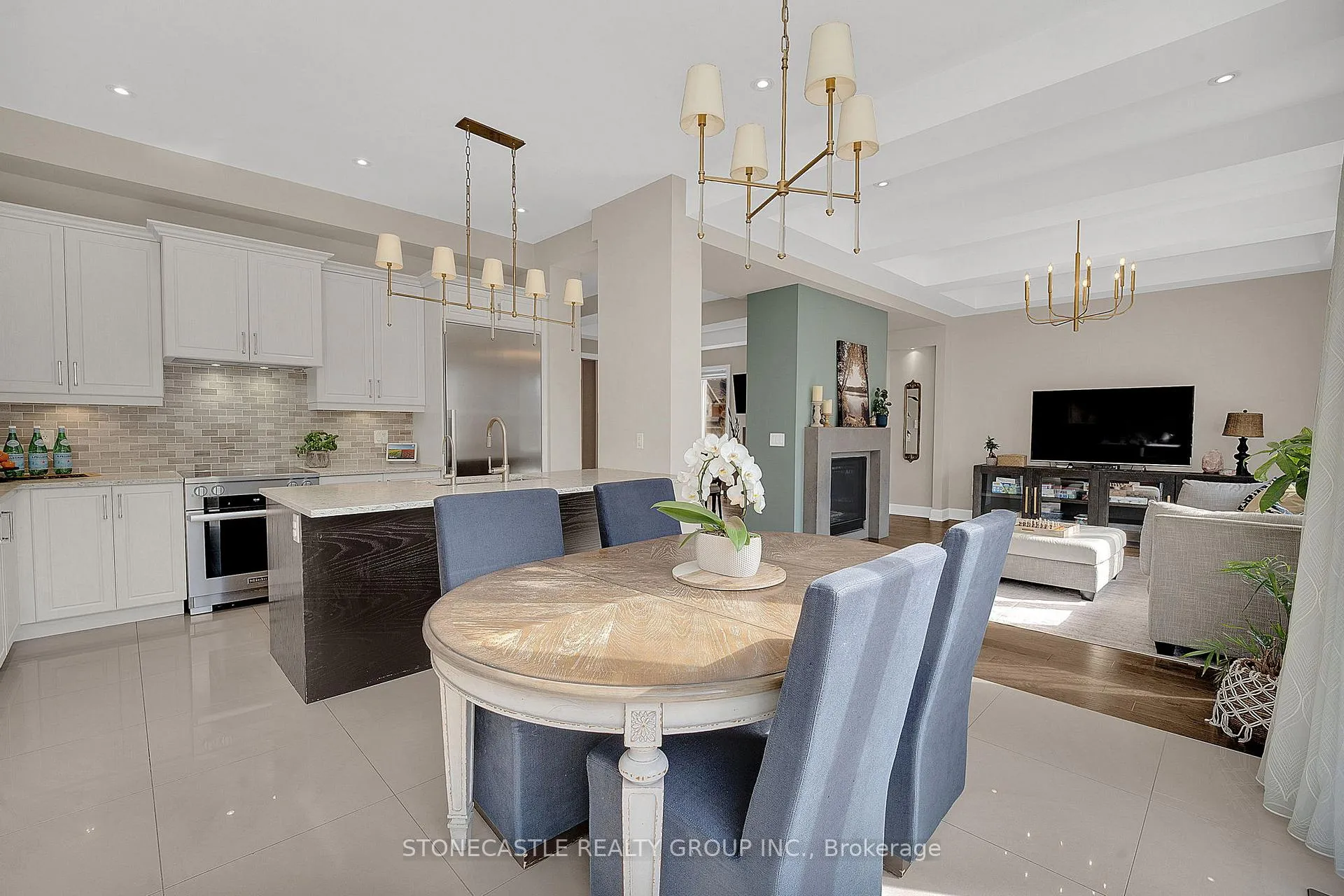Photo 10 of 120 Abner Miles Drive, Vaughan, Patterson — HOMEH