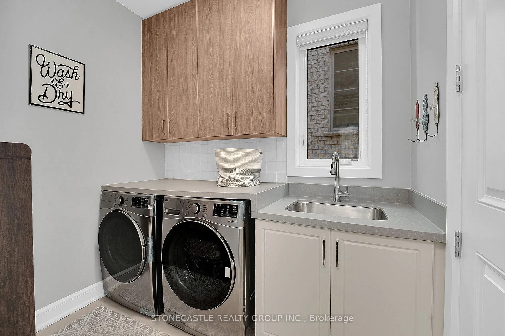 Photo 14 of 120 Abner Miles Drive, Vaughan, Patterson — HOMEH