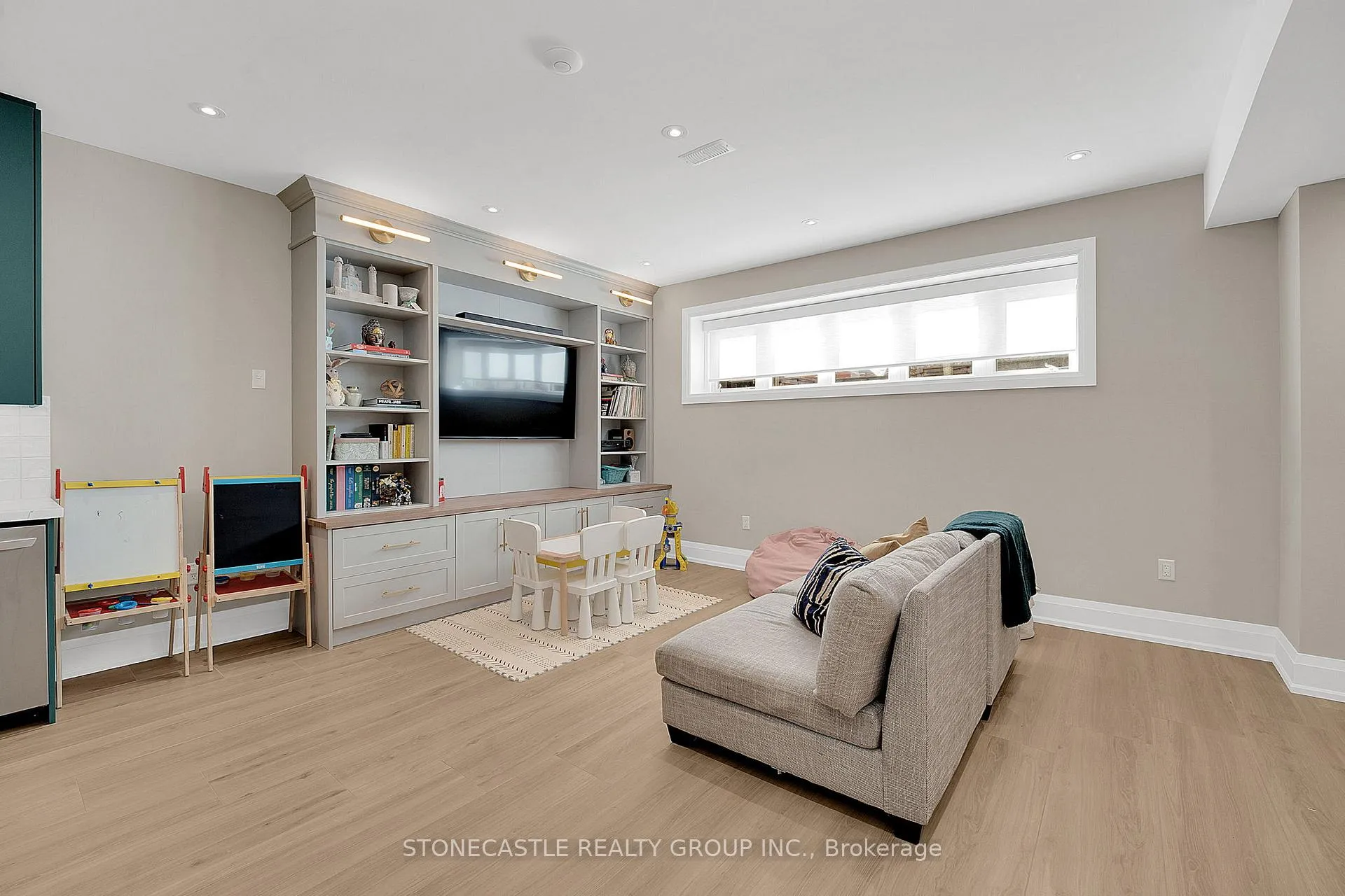 Photo 21 of 120 Abner Miles Drive, Vaughan, Patterson — HOMEH