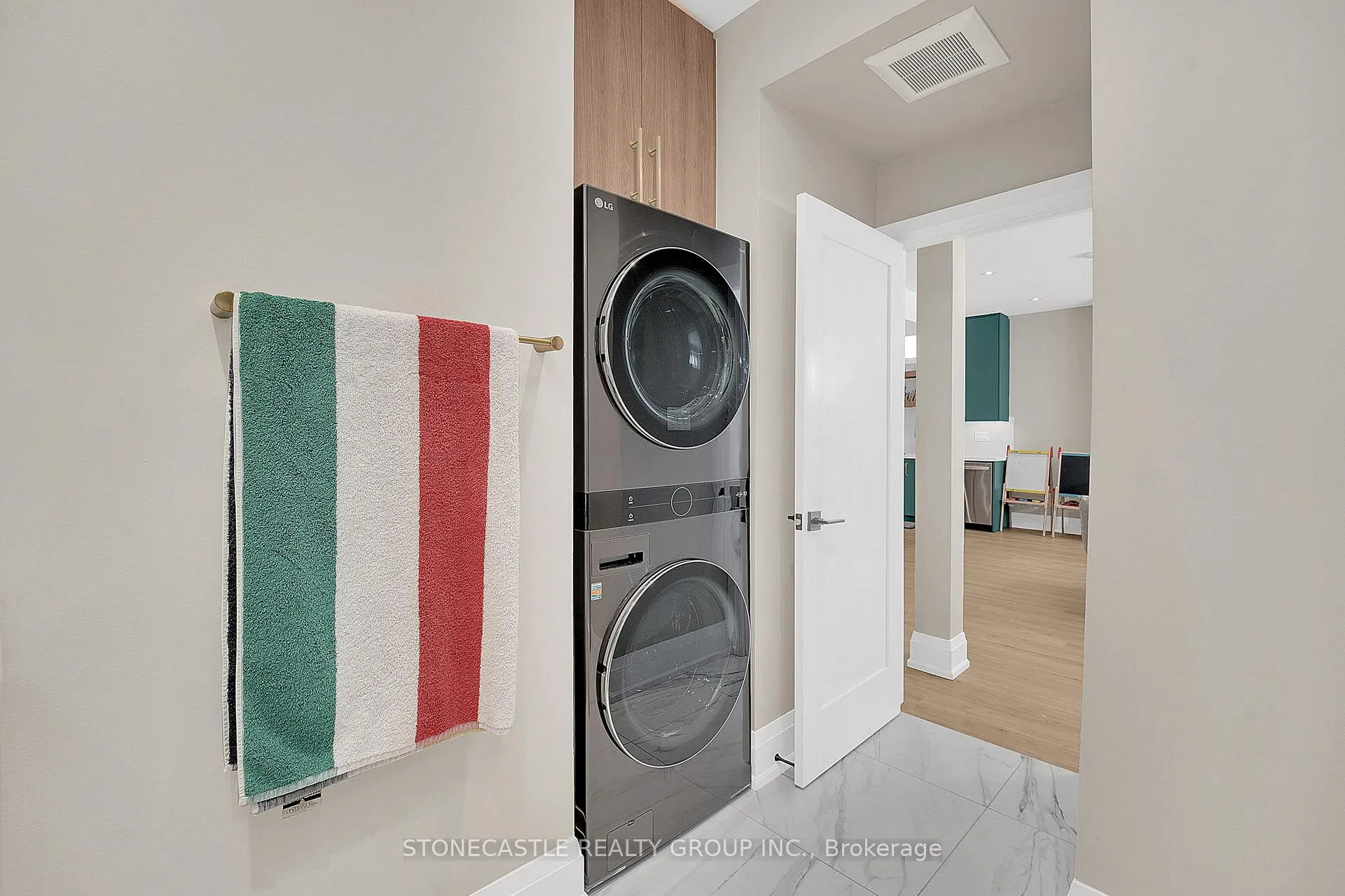 Photo 23 of 120 Abner Miles Drive, Vaughan, Patterson — HOMEH