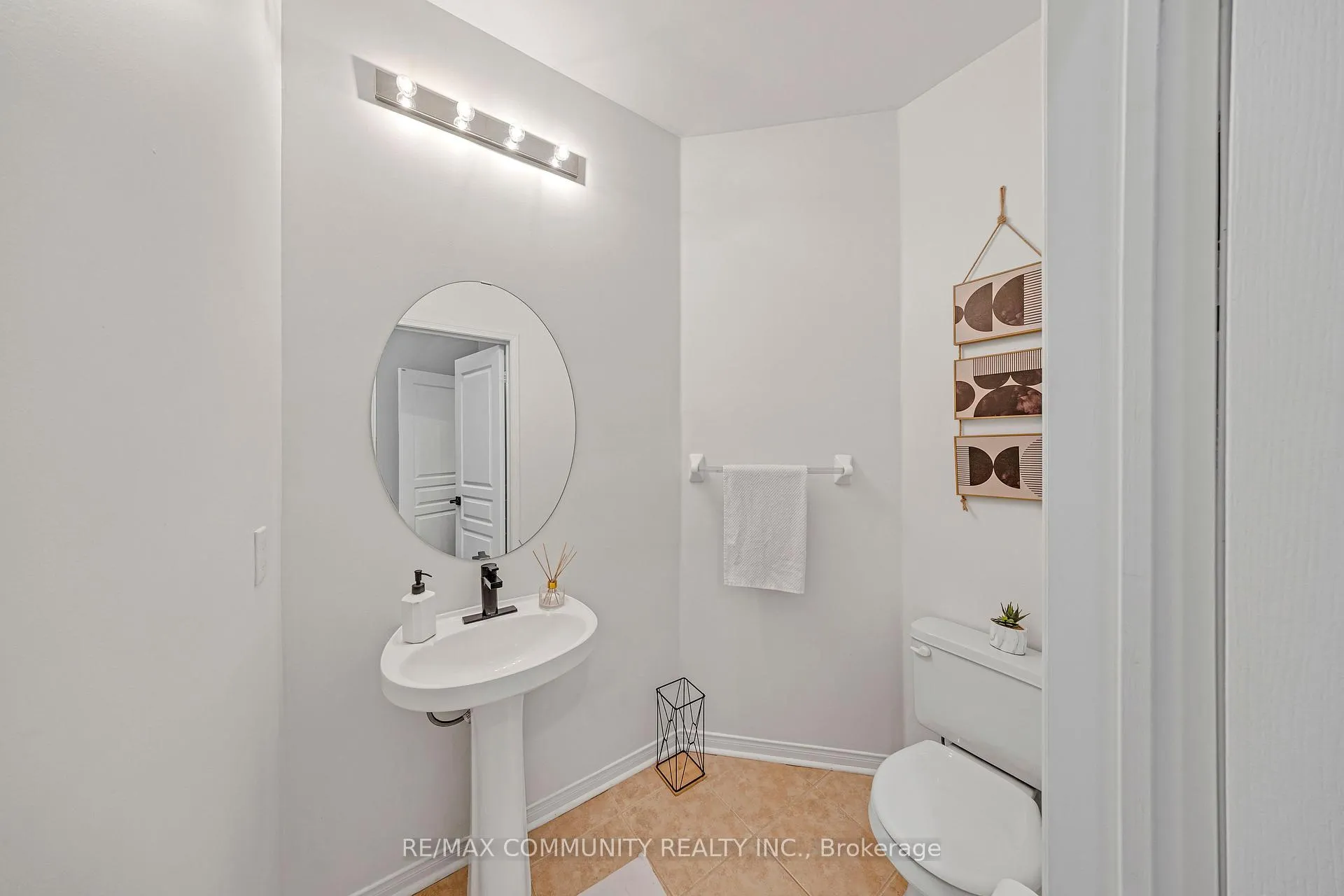 Photo 10 of 81 Bambridge Street, Ajax, Central East — HOMEH