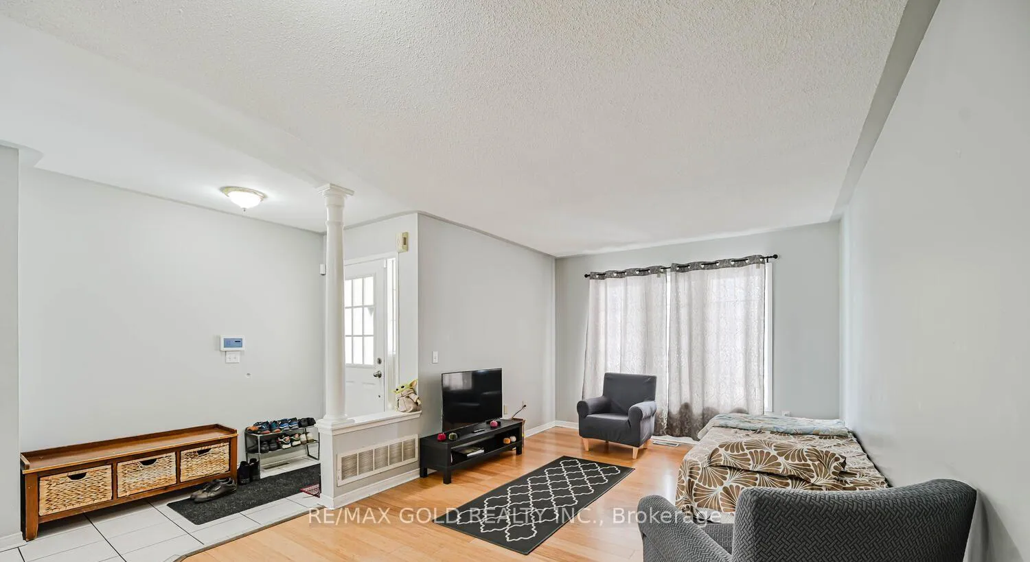 Photo 7 of 24 Seaside Circle, Brampton, Sandringham-Wellington — HOMEH