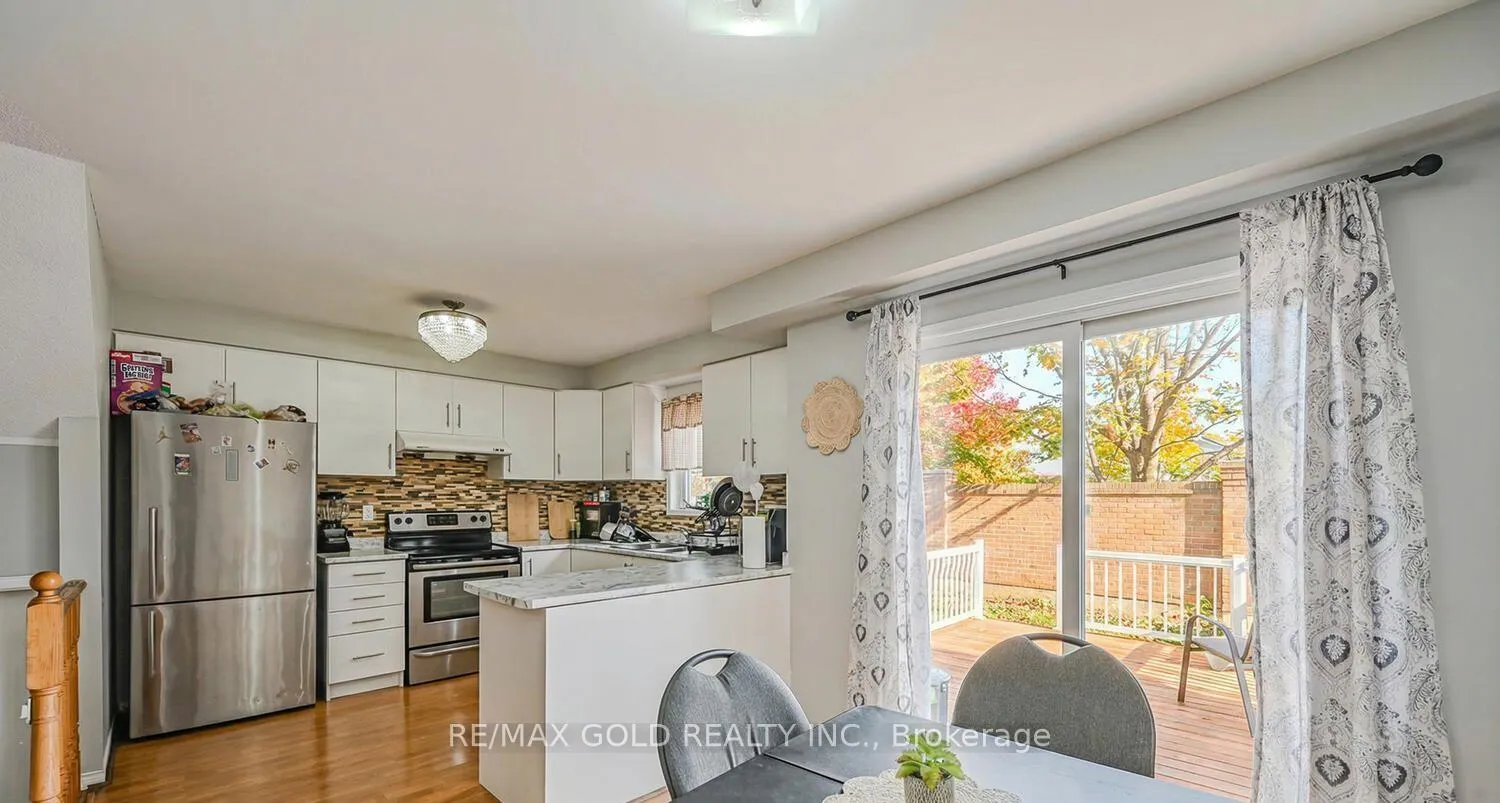 Photo 12 of 24 Seaside Circle, Brampton, Sandringham-Wellington — HOMEH