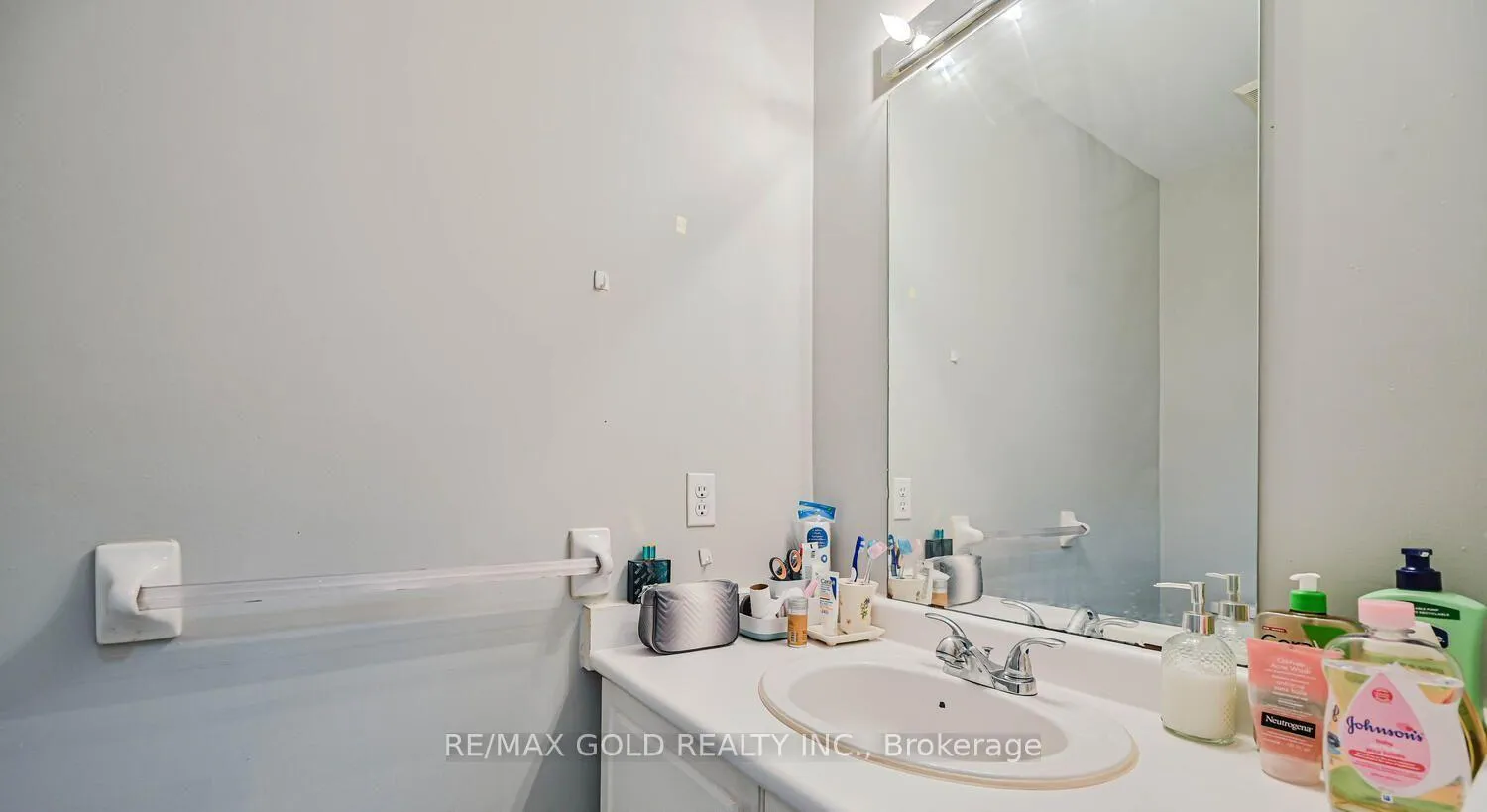 Photo 16 of 24 Seaside Circle, Brampton, Sandringham-Wellington — HOMEH