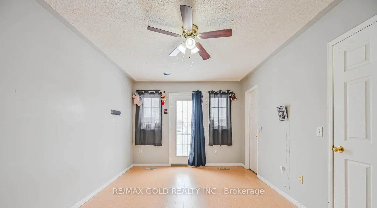 Photo 19 of 24 Seaside Circle, Brampton, Sandringham-Wellington — HOMEH