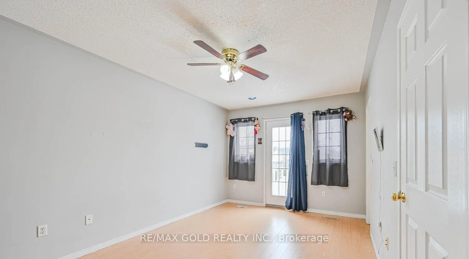 Photo 20 of 24 Seaside Circle, Brampton, Sandringham-Wellington — HOMEH
