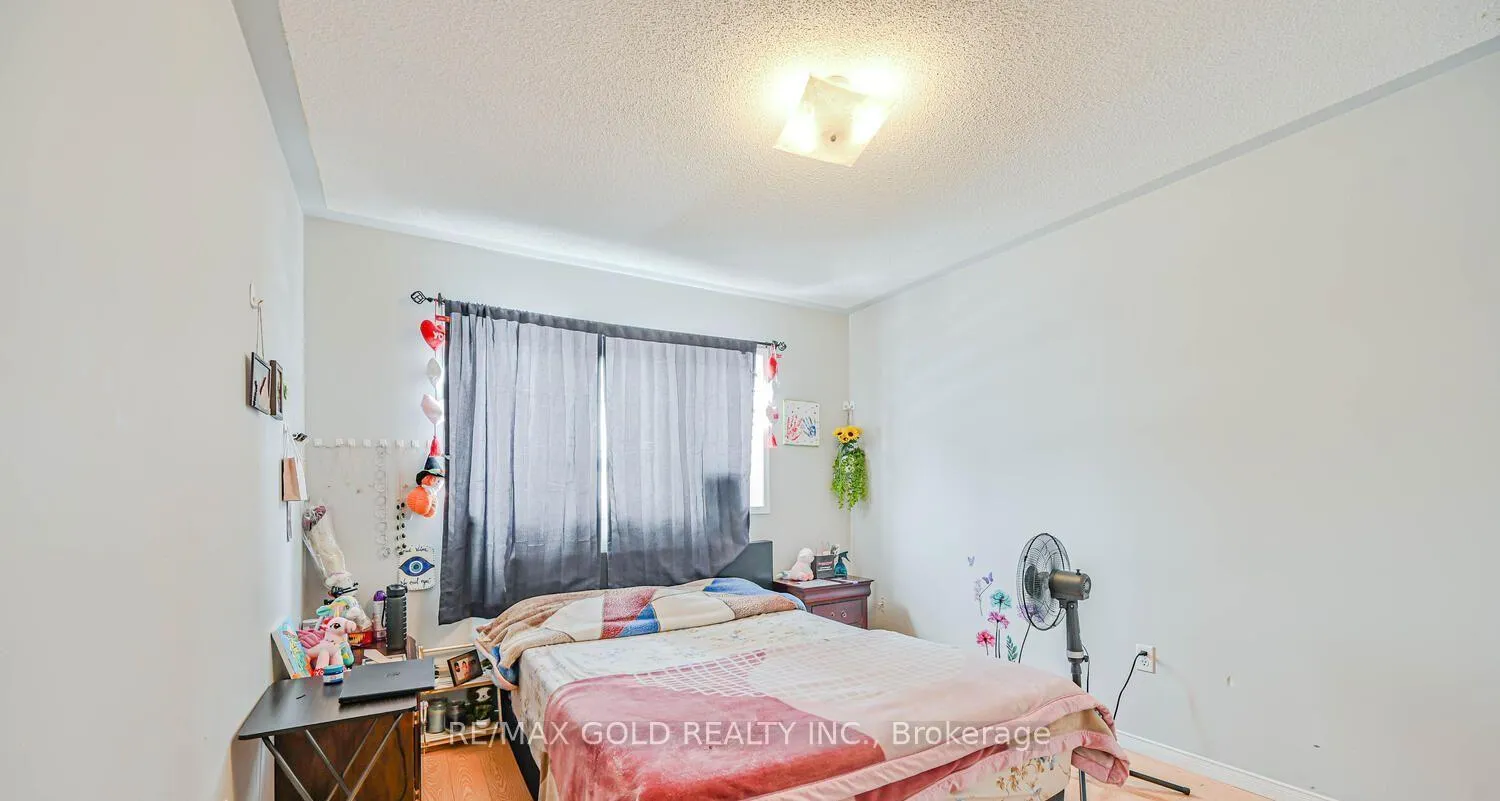 Photo 27 of 24 Seaside Circle, Brampton, Sandringham-Wellington — HOMEH