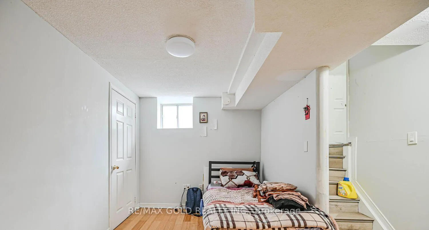 Photo 30 of 24 Seaside Circle, Brampton, Sandringham-Wellington — HOMEH