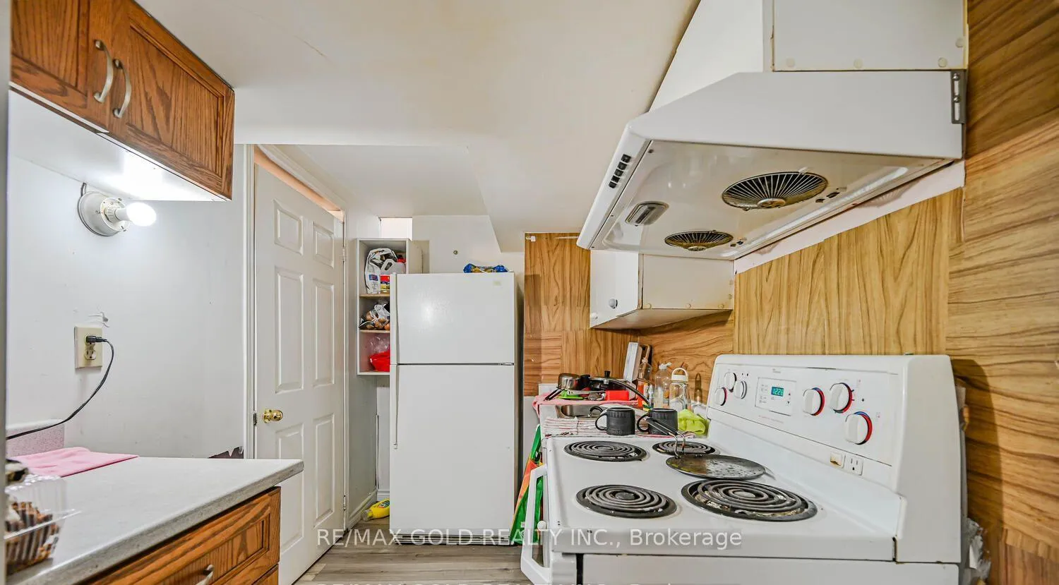 Photo 35 of 24 Seaside Circle, Brampton, Sandringham-Wellington — HOMEH