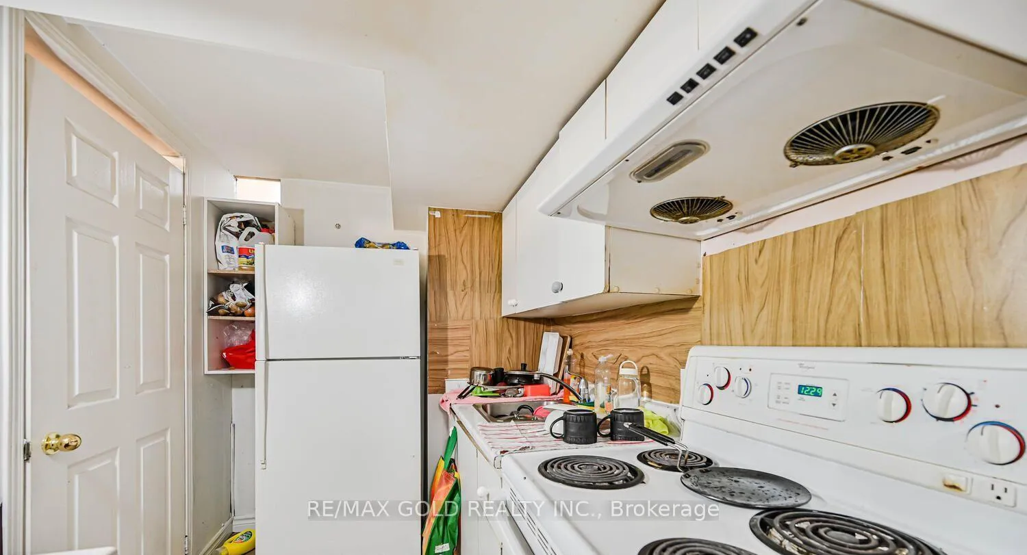 Photo 36 of 24 Seaside Circle, Brampton, Sandringham-Wellington — HOMEH