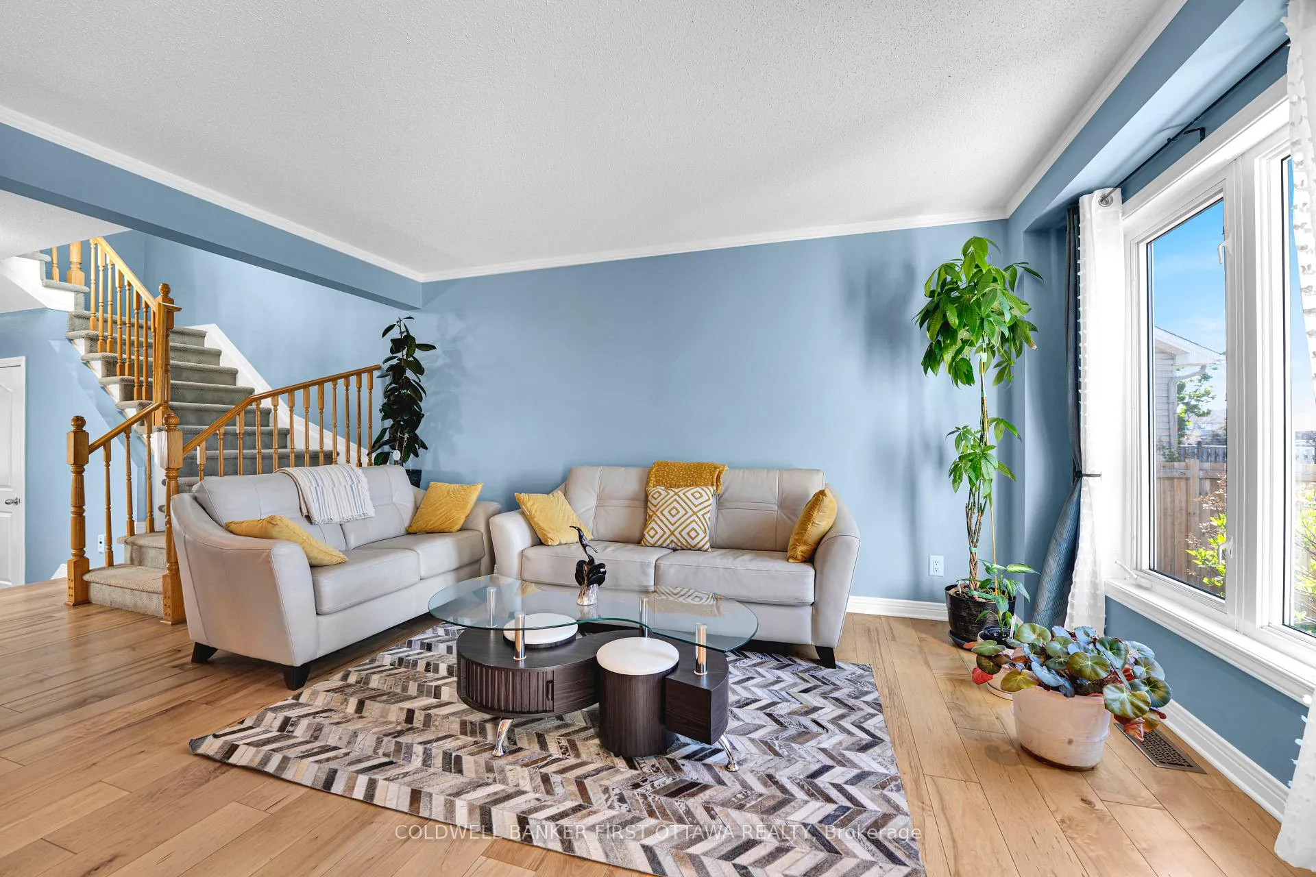 Photo 6 of 937 Markwick Crescent, Ottawa, Notting Hill/Summerside — HOMEH
