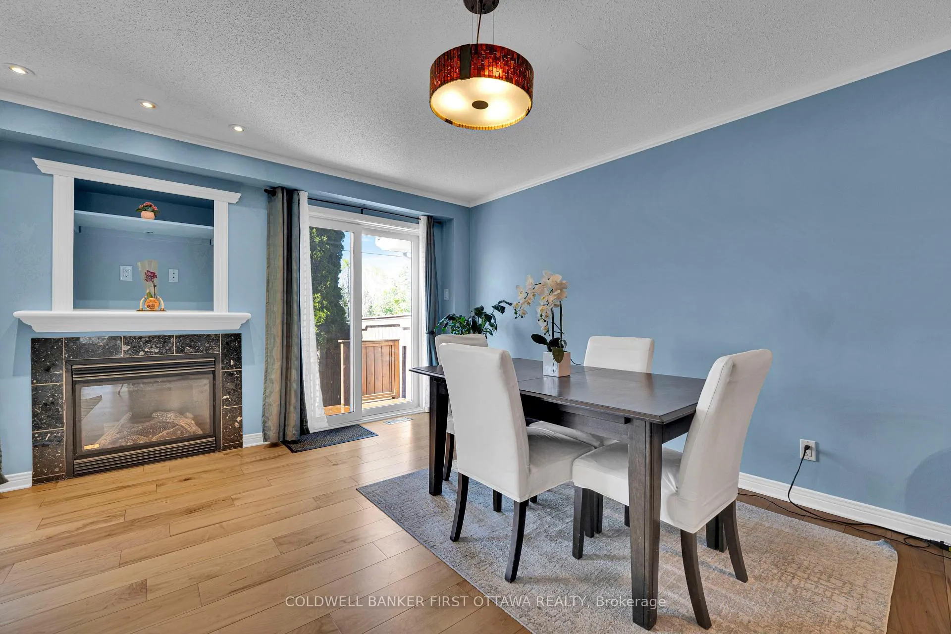 Photo 9 of 937 Markwick Crescent, Ottawa, Notting Hill/Summerside — HOMEH