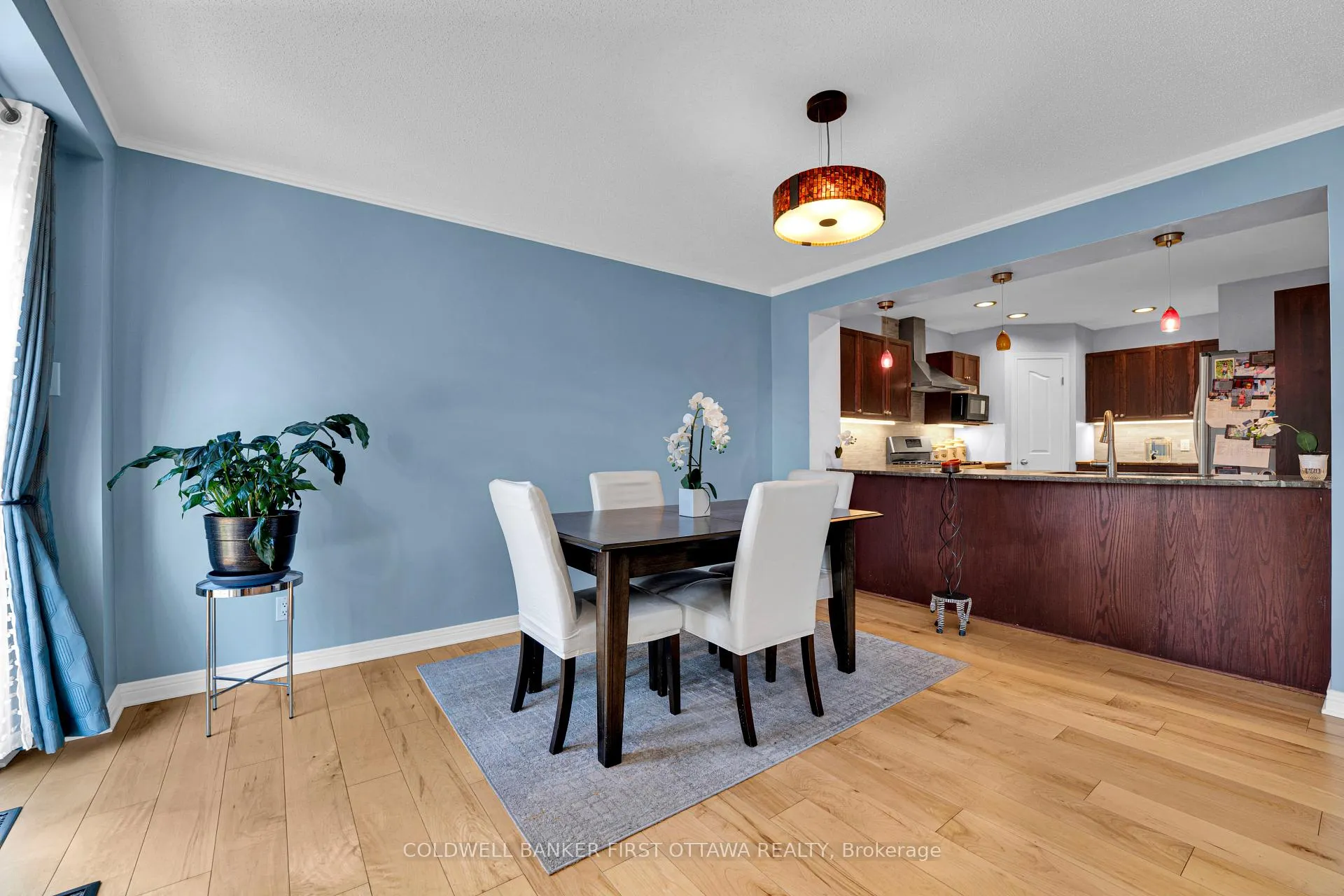 Photo 11 of 937 Markwick Crescent, Ottawa, Notting Hill/Summerside — HOMEH