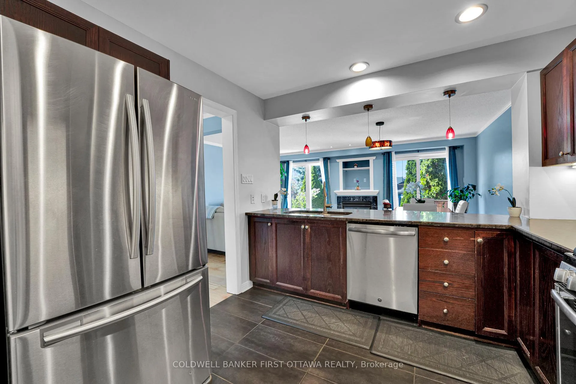 Photo 16 of 937 Markwick Crescent, Ottawa, Notting Hill/Summerside — HOMEH
