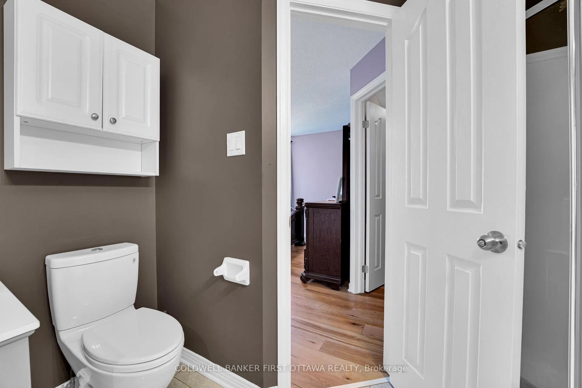 Photo 25 of 937 Markwick Crescent, Ottawa, Notting Hill/Summerside — HOMEH