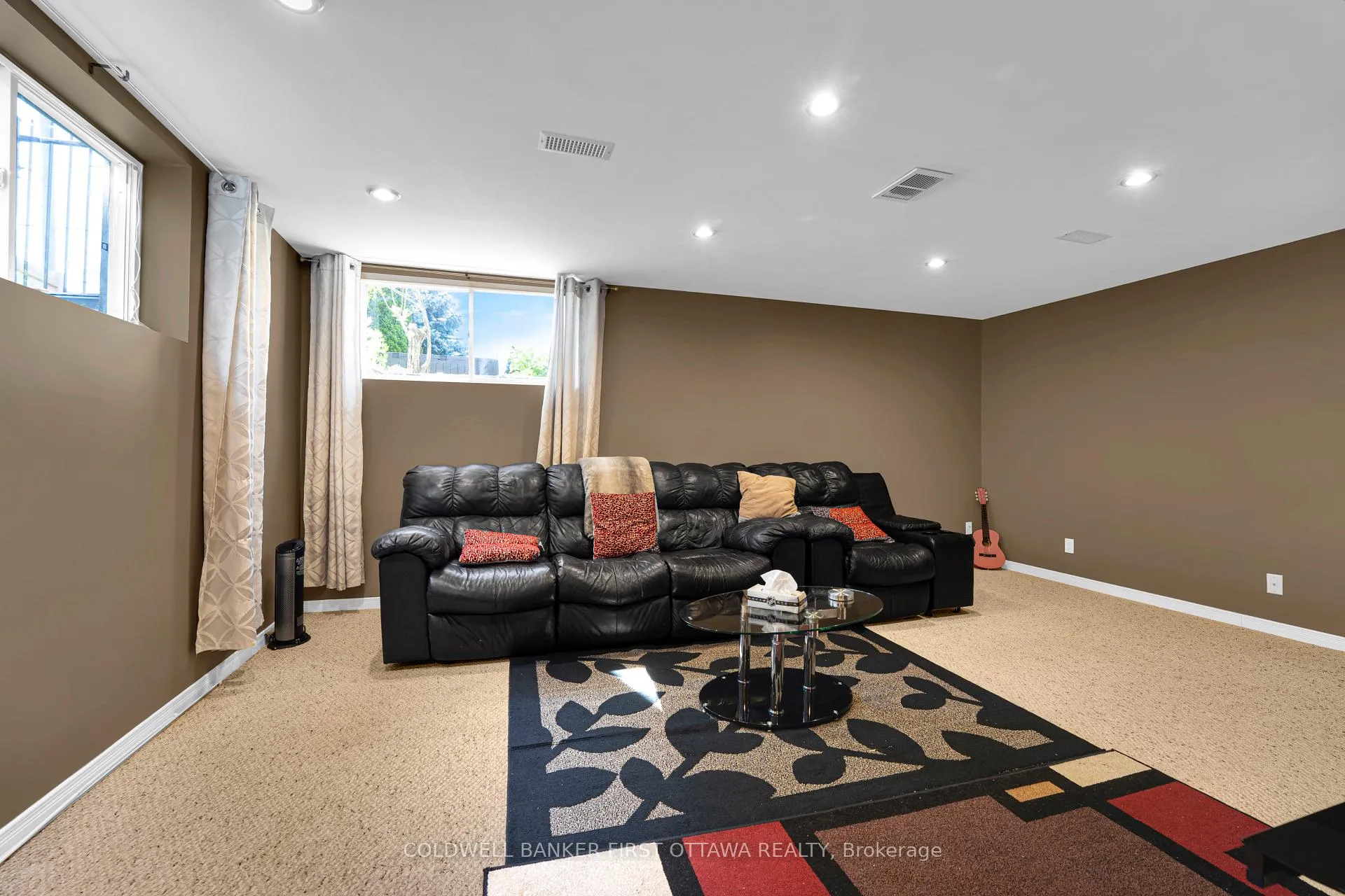 Photo 29 of 937 Markwick Crescent, Ottawa, Notting Hill/Summerside — HOMEH