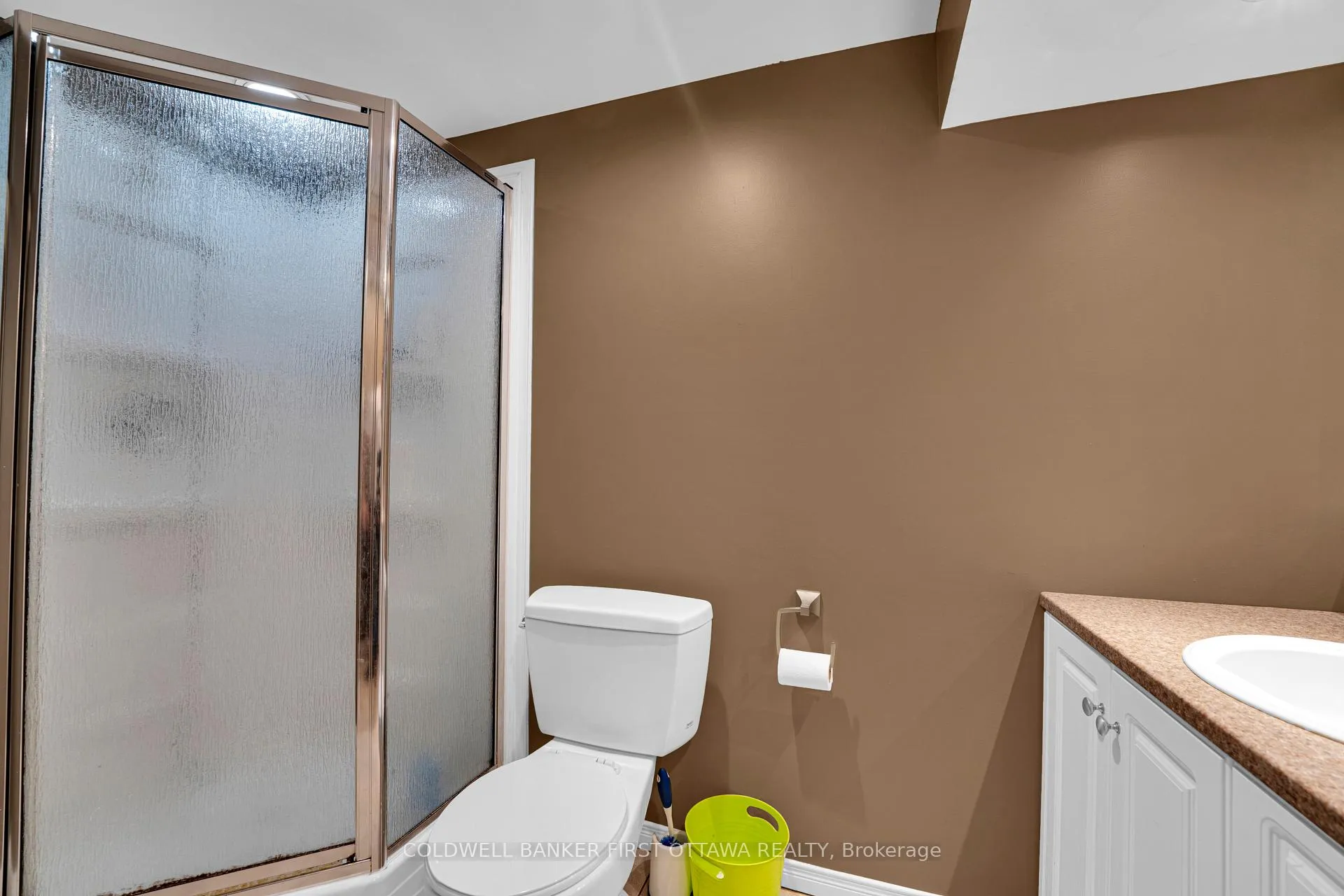 Photo 34 of 937 Markwick Crescent, Ottawa, Notting Hill/Summerside — HOMEH