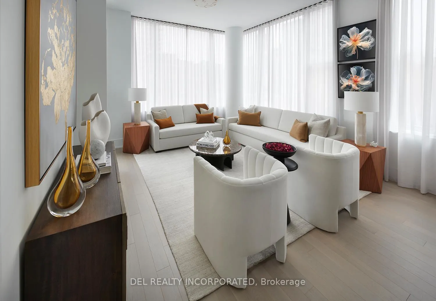 Photo 4 of Unit 303, 455 Wellington Street W, Toronto, Waterfront Communities — HOMEH