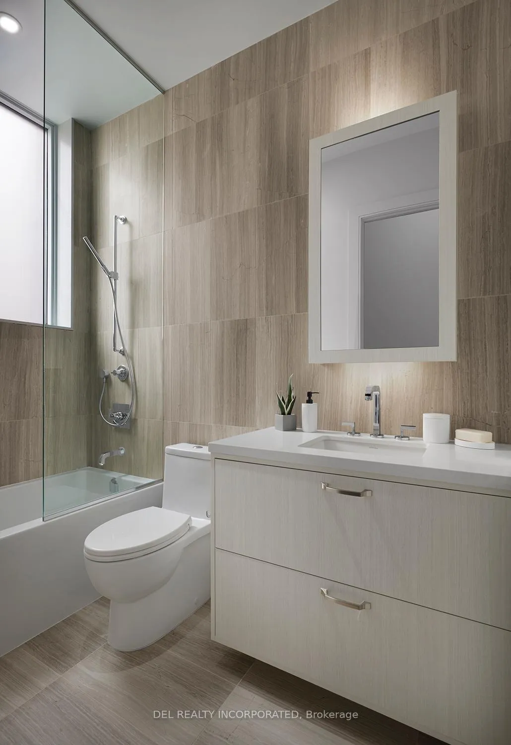 Photo 13 of Unit 303, 455 Wellington Street W, Toronto, Waterfront Communities — HOMEH