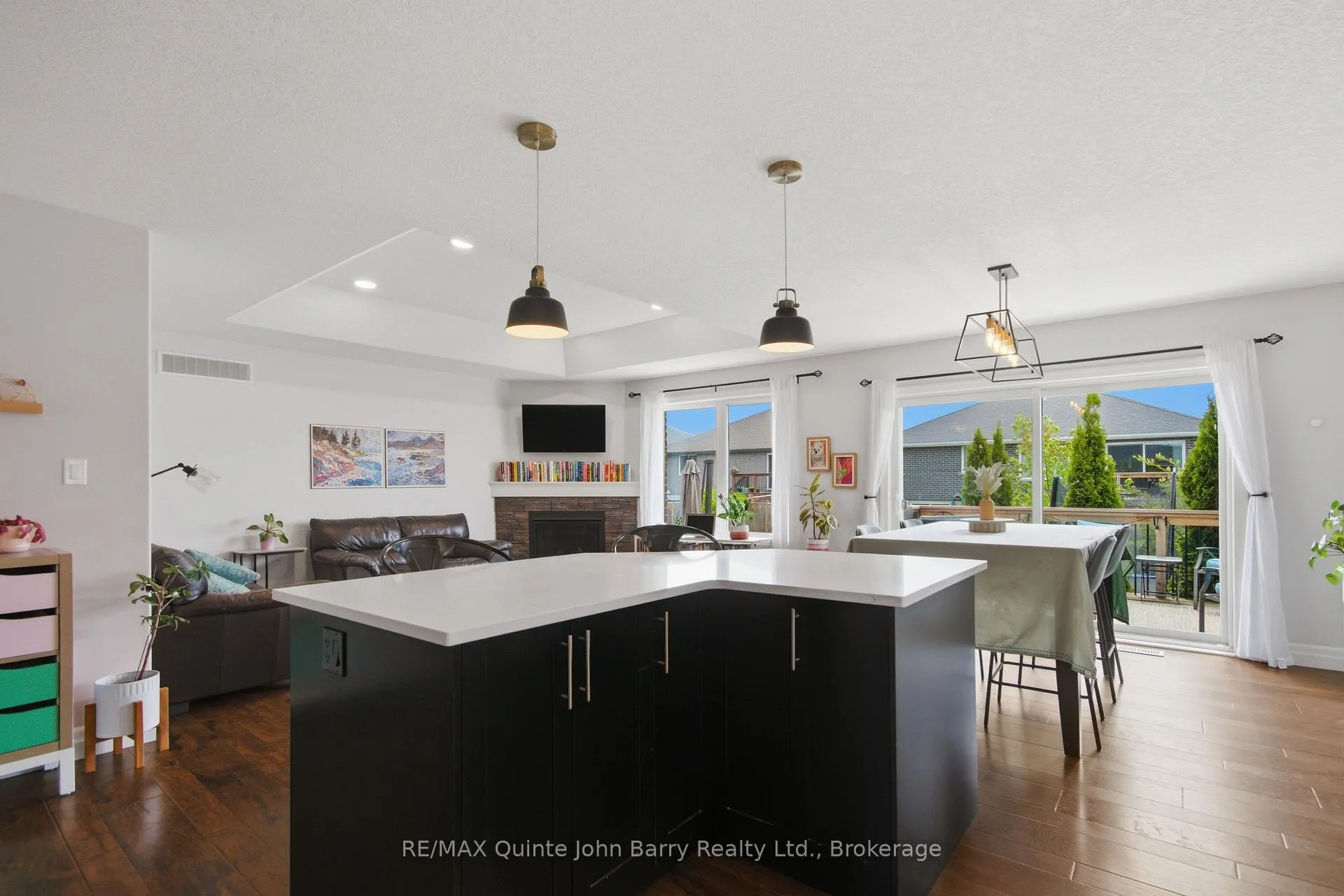 Photo 10 of 8 Liberty Crescent, Quinte West, Murray Ward — HOMEH