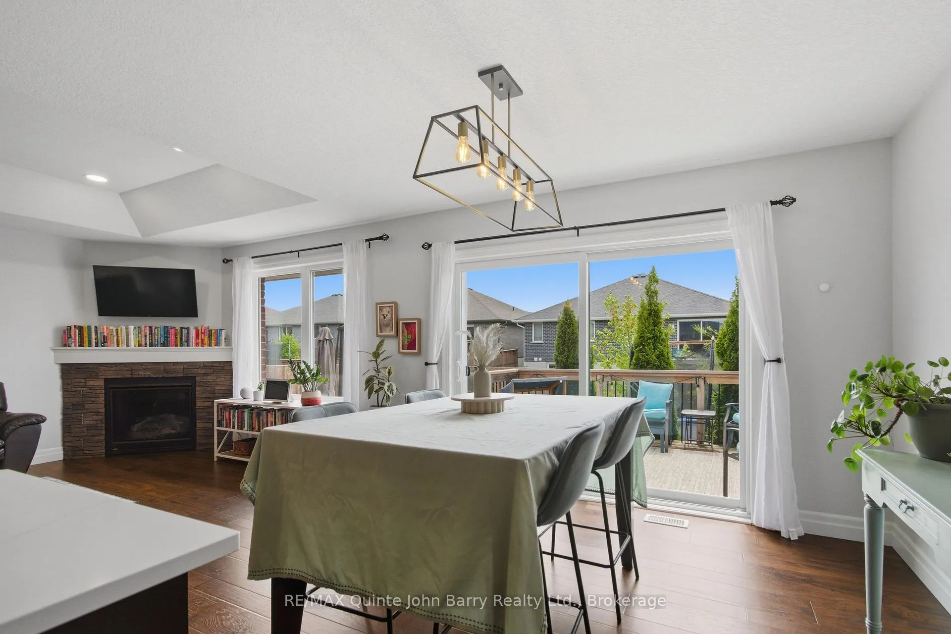 Photo 12 of 8 Liberty Crescent, Quinte West, Murray Ward — HOMEH