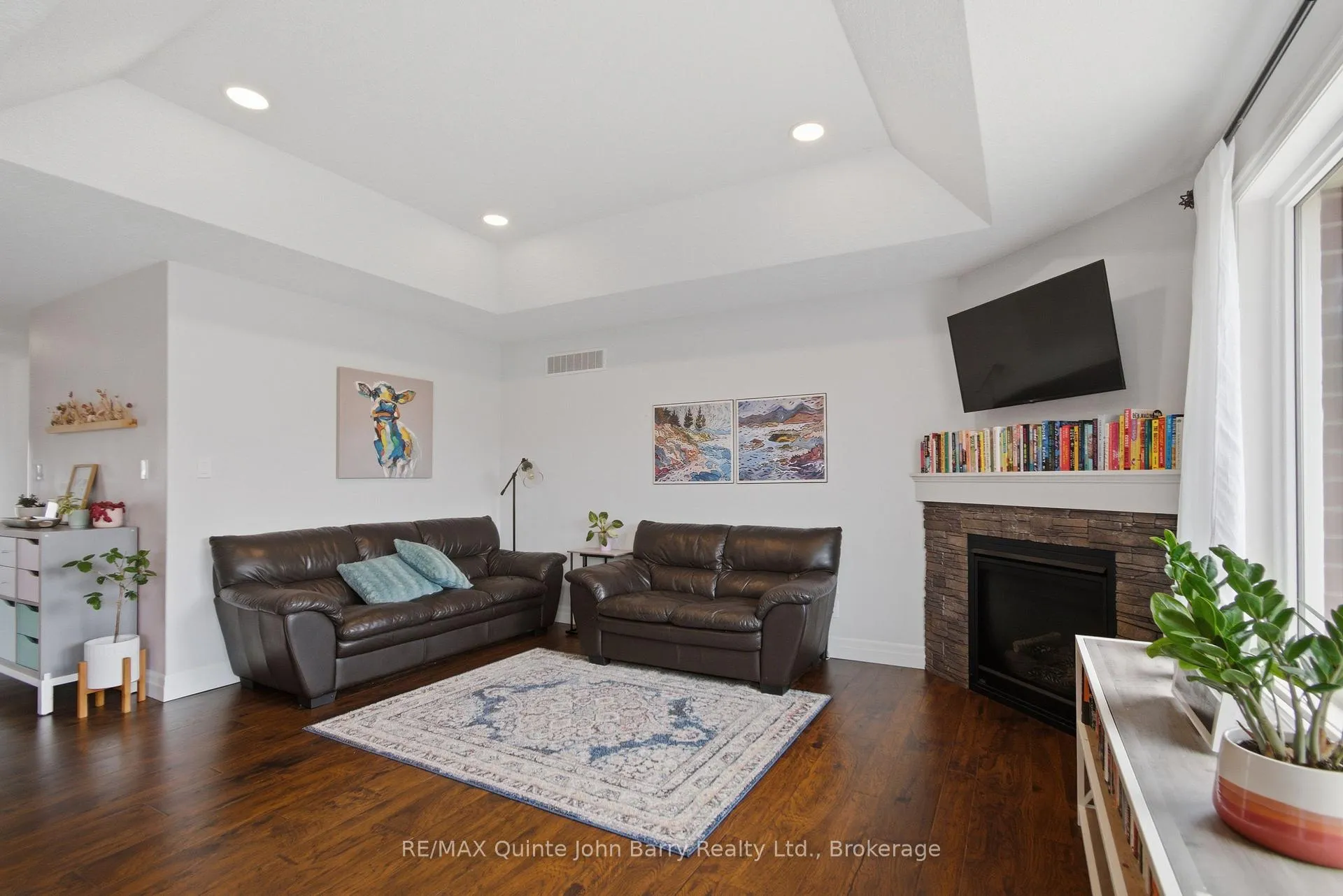 Photo 15 of 8 Liberty Crescent, Quinte West, Murray Ward — HOMEH