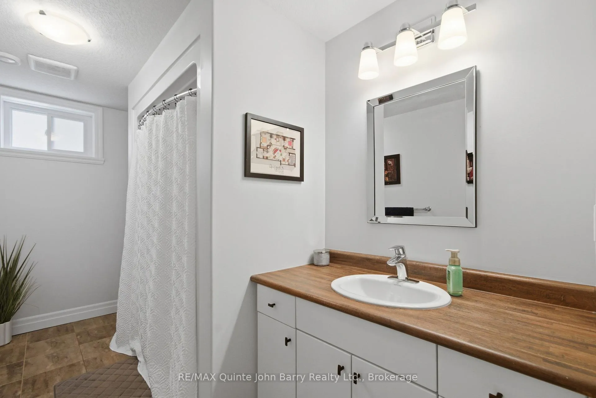 Photo 29 of 8 Liberty Crescent, Quinte West, Murray Ward — HOMEH