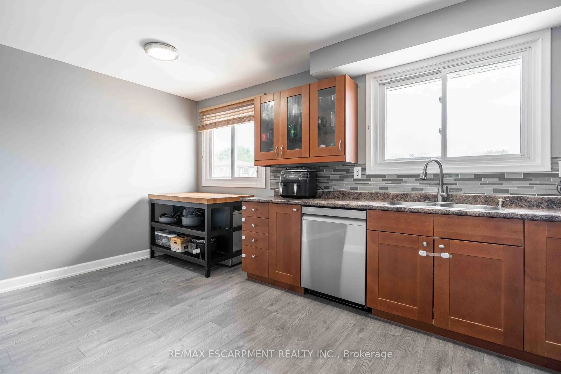 Photo 12 of Unit 1, 1025 Upper Gage Avenue, Hamilton, Berrisfield — HOMEH
