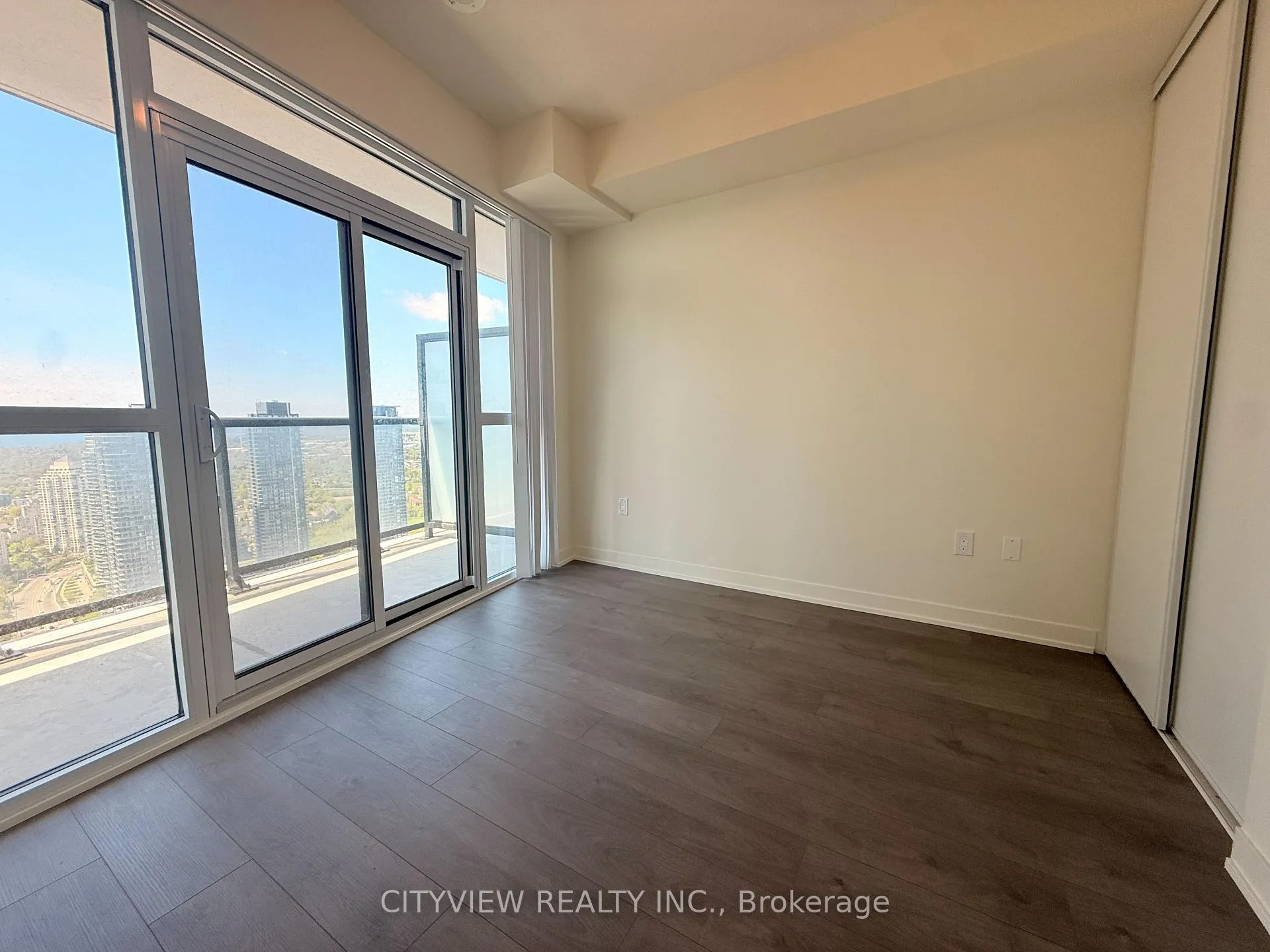 Photo 7 of Unit 4607, 38 Annie Craig Drive, Etobicoke, Mimico — HOMEH