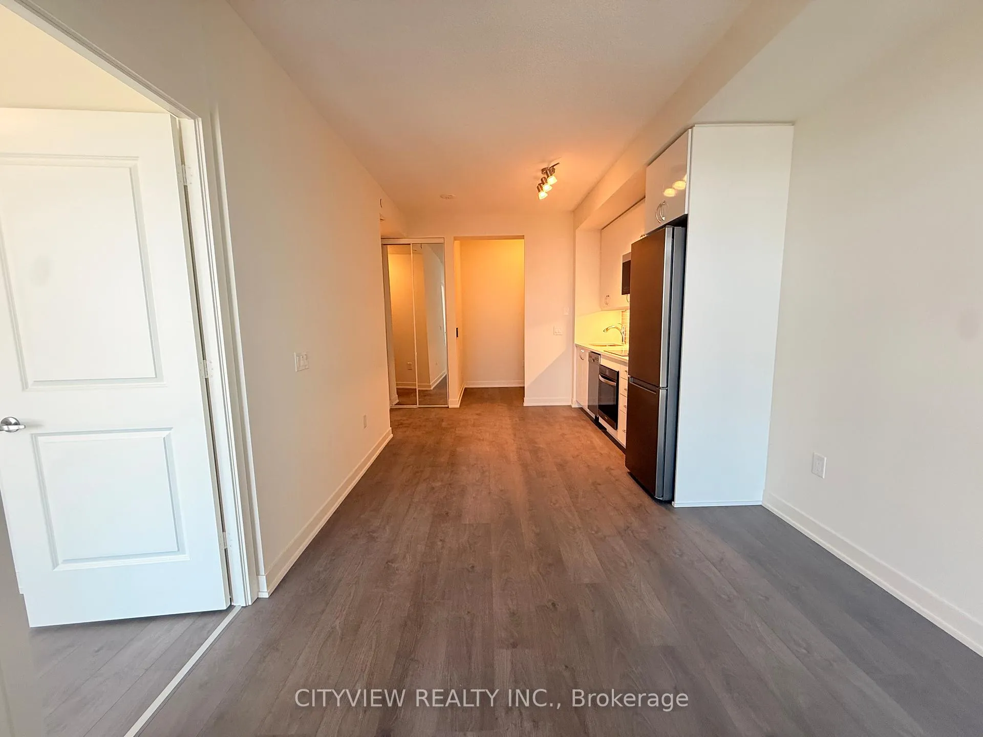 Photo 11 of Unit 4607, 38 Annie Craig Drive, Etobicoke, Mimico — HOMEH