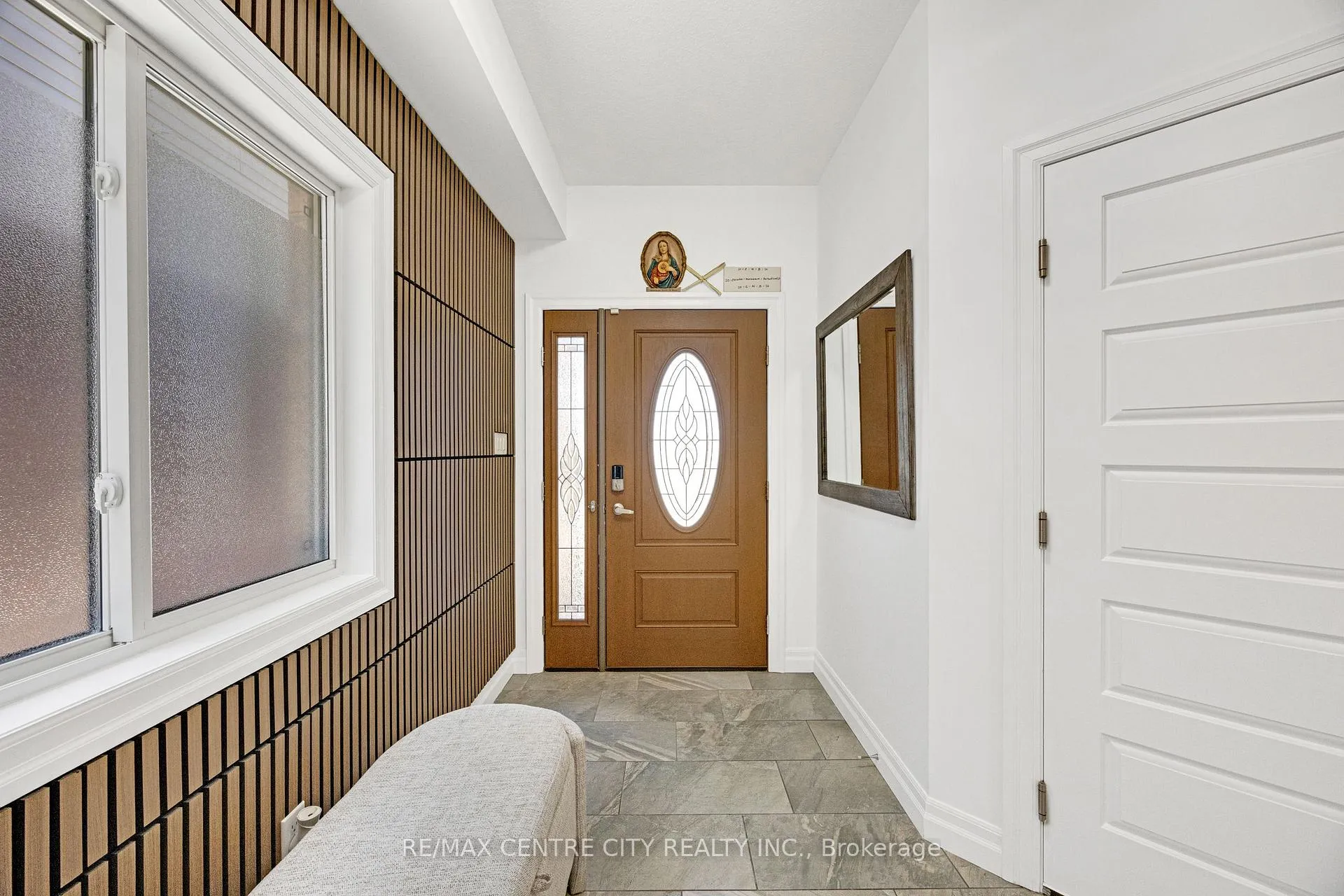 Photo 7 of 668 Freeport Street, London, North E — HOMEH