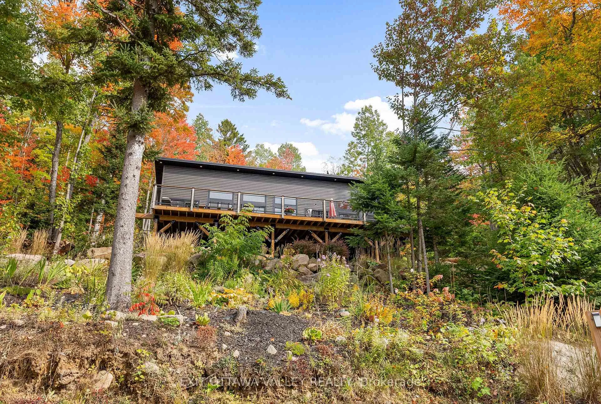 Photo 3 of 820 Hopefield Road E, Madawaska Valley, Madawaska Valley — HOMEH