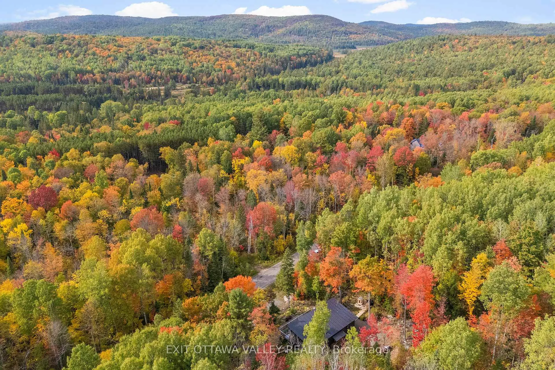 Photo 7 of 820 Hopefield Road E, Madawaska Valley, Madawaska Valley — HOMEH