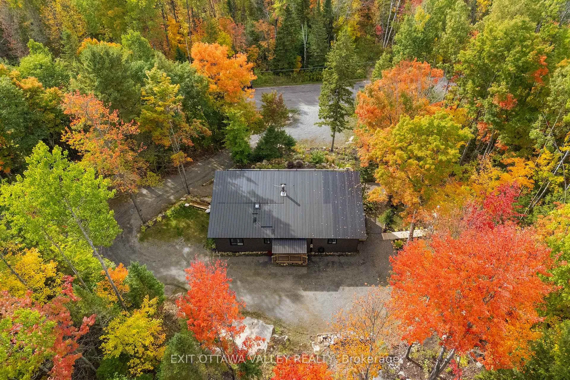 Photo 8 of 820 Hopefield Road E, Madawaska Valley, Madawaska Valley — HOMEH