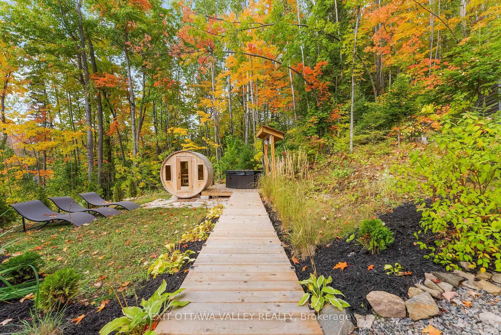 Photo 36 of 820 Hopefield Road E, Madawaska Valley, Madawaska Valley — HOMEH