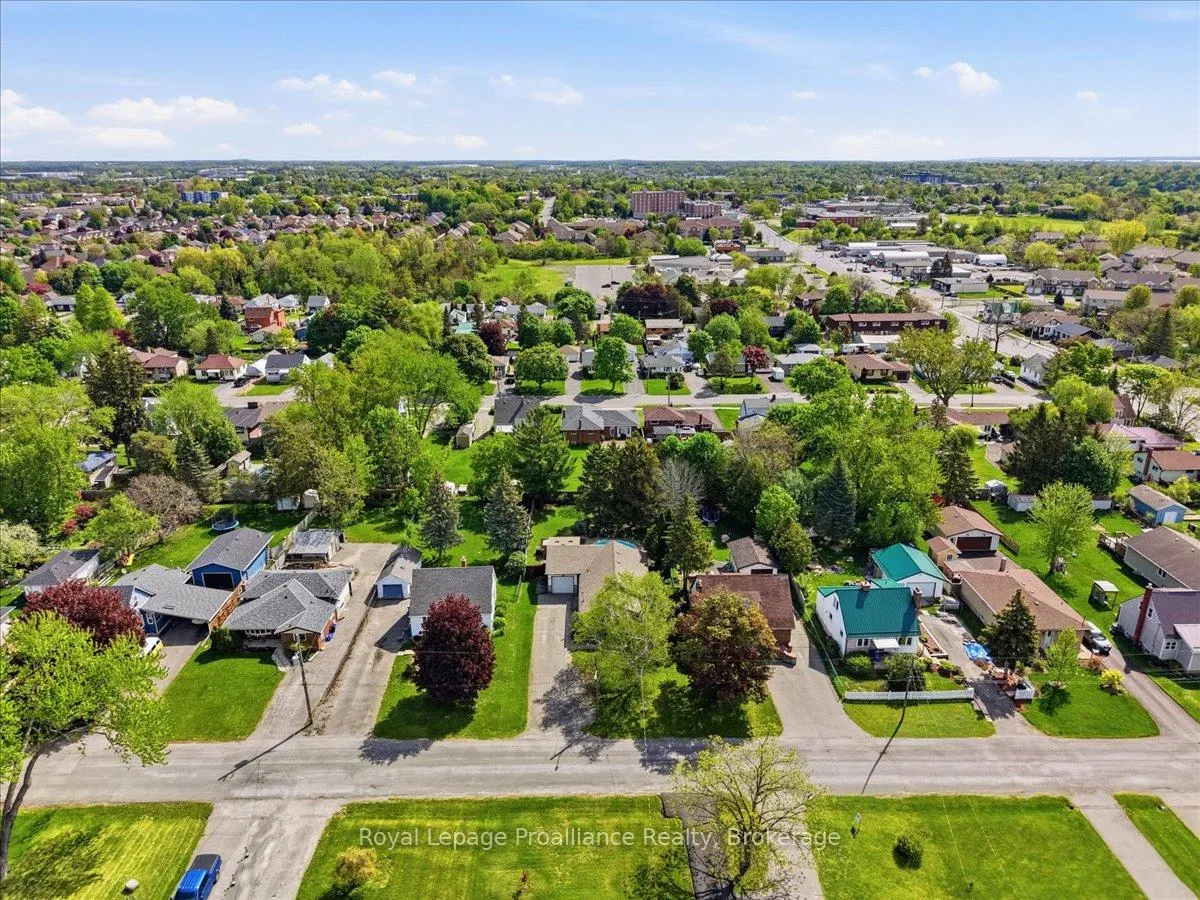 Photo 38 of 21 Glendale Road, Belleville, Belleville Ward — HOMEH