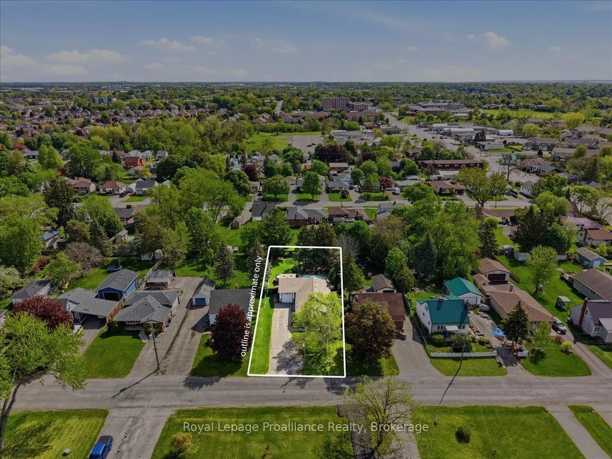 Photo 39 of 21 Glendale Road, Belleville, Belleville Ward — HOMEH