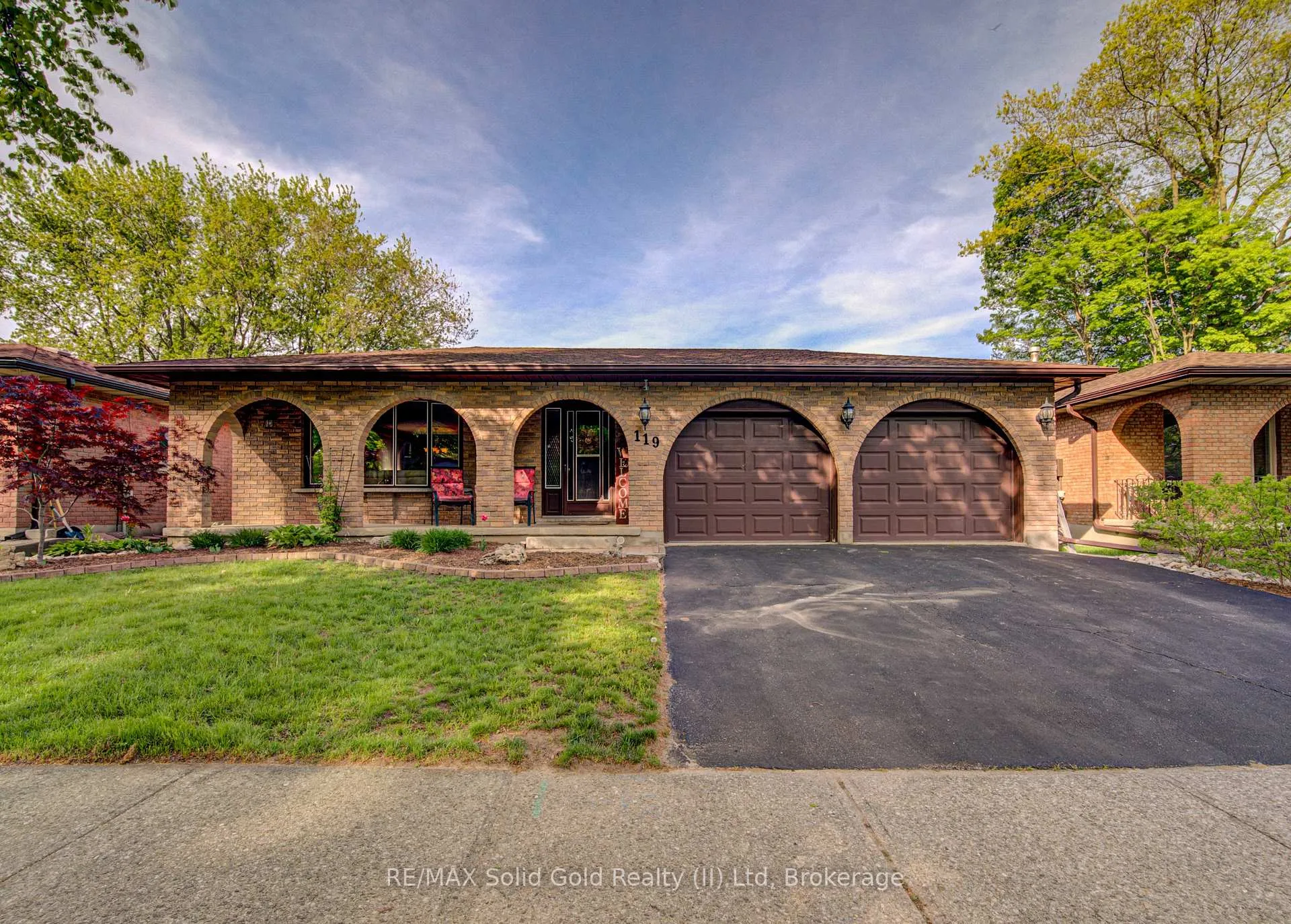 Photo 1 of 119 Martinglen Crescent, Kitchener — HOMEH