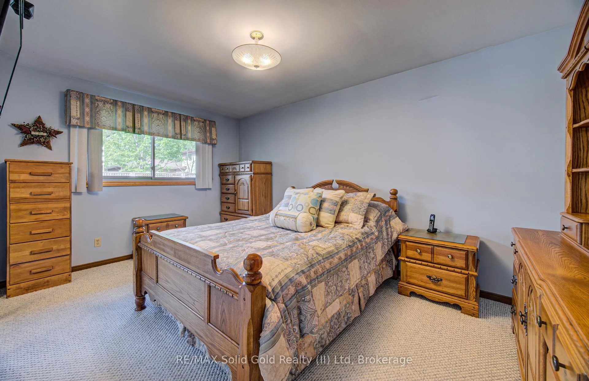 Photo 17 of 119 Martinglen Crescent, Kitchener — HOMEH